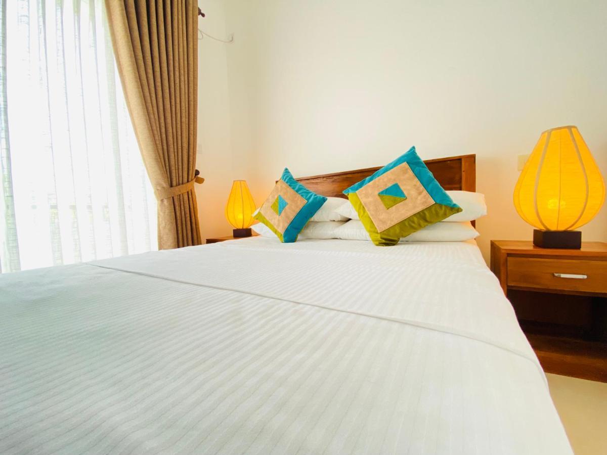 Srimadis Villa Near Airport - نيجومبو المظهر الخارجي الصورة