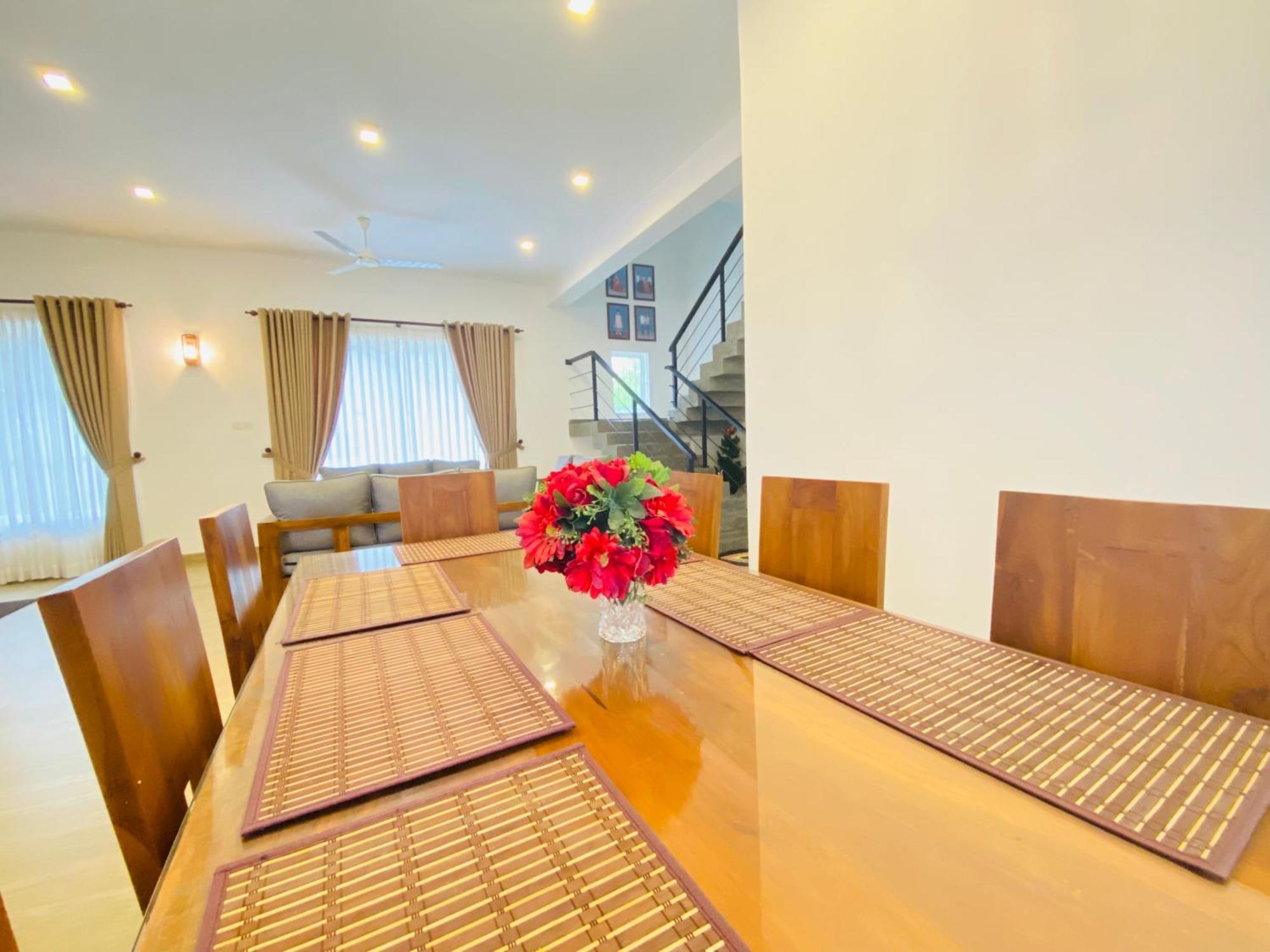 Srimadis Villa Near Airport - نيجومبو المظهر الخارجي الصورة